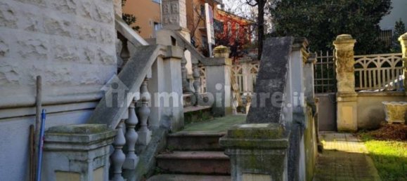 5 bedrooms Villa in Parma, Italy No. 149305 10