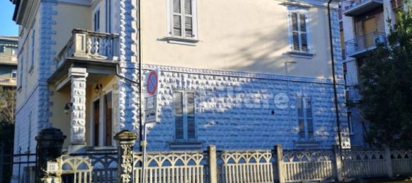 5 bedrooms Villa in Parma, Italy No. 149305 5