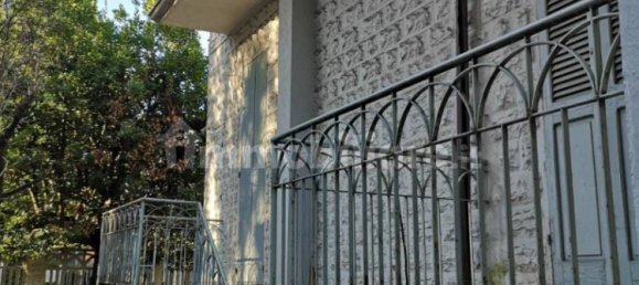 5 bedrooms Villa in Parma, Italy No. 149305 11