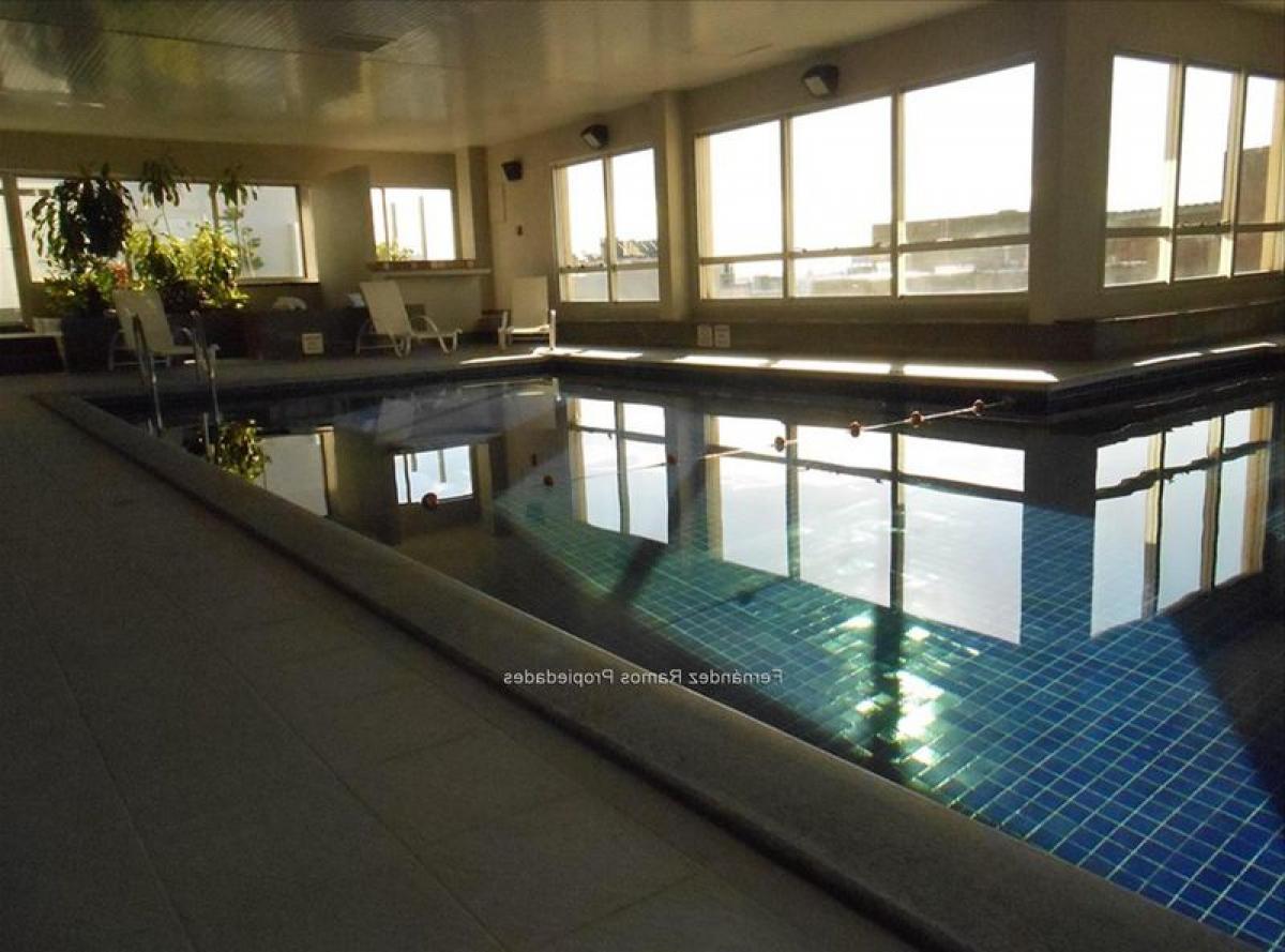 Здание в Монтевидео, Уругвай № 16345