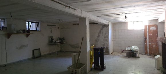 Дом с 6 комнатами в Чинголи, Италия № 262836 37