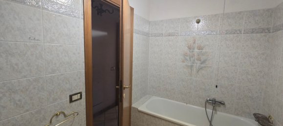 Дом с 6 комнатами в Чинголи, Италия № 262836 8