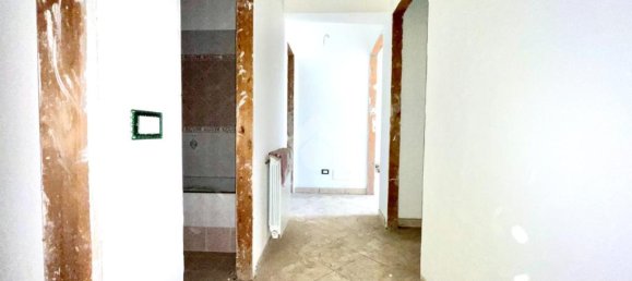 3 Schlafzimmer Villa in Terracina, Italy, Nr. 291927 14