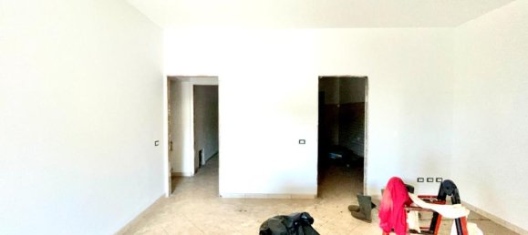 3 Schlafzimmer Villa in Terracina, Italy, Nr. 291927 24