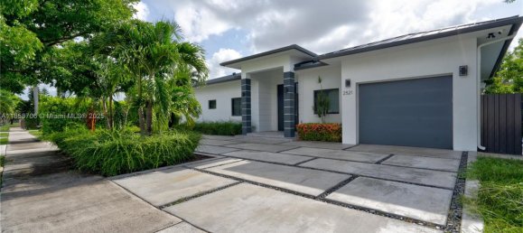 3 dormitorios villa en venta en Miami, Miami-Dade, Florida, USA № 615385 5