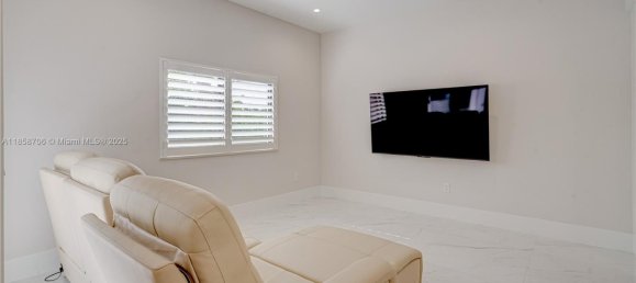 3 dormitorios villa en venta en Miami, Miami-Dade, Florida, USA № 615385 17
