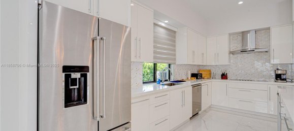 3 dormitorios villa en venta en Miami, Miami-Dade, Florida, USA № 615385 24