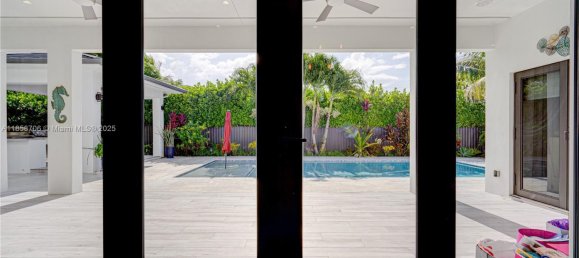 3 dormitorios villa en venta en Miami, Miami-Dade, Florida, USA № 615385 10