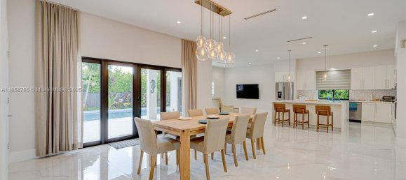 3 dormitorios villa en venta en Miami, Miami-Dade, Florida, USA № 615385 25