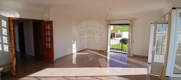 3 bedrooms House in Torres Vedras, Portugal No. 157111 12