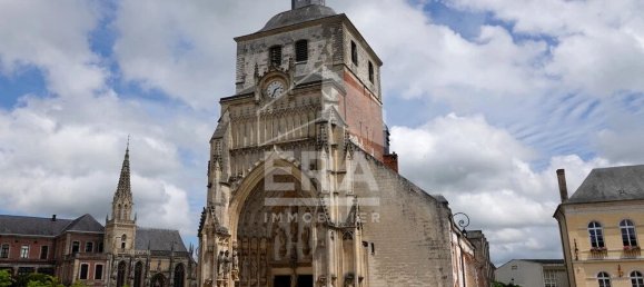 8غرفة عقار تجاري في Montreuil, France رقم 77902 2