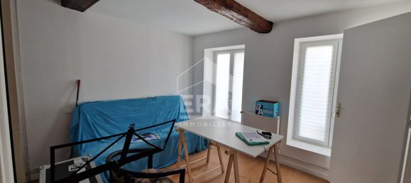 8غرفة عقار تجاري في Montreuil, France رقم 77902 3