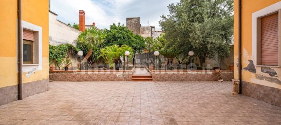 5 Schlafzimmer Villa in Riposto, Italy, Nr. 272601 21