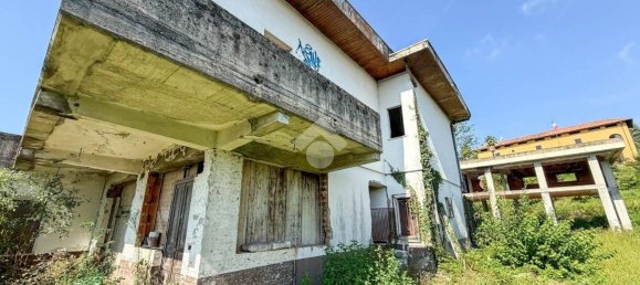 Gewerbliche Immobilie in Olgiate Molgora, Italy 2200m², Nr. 275767 4