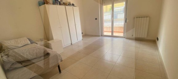 3 rooms Apartment in Bitonto, Italy No. 24160 9