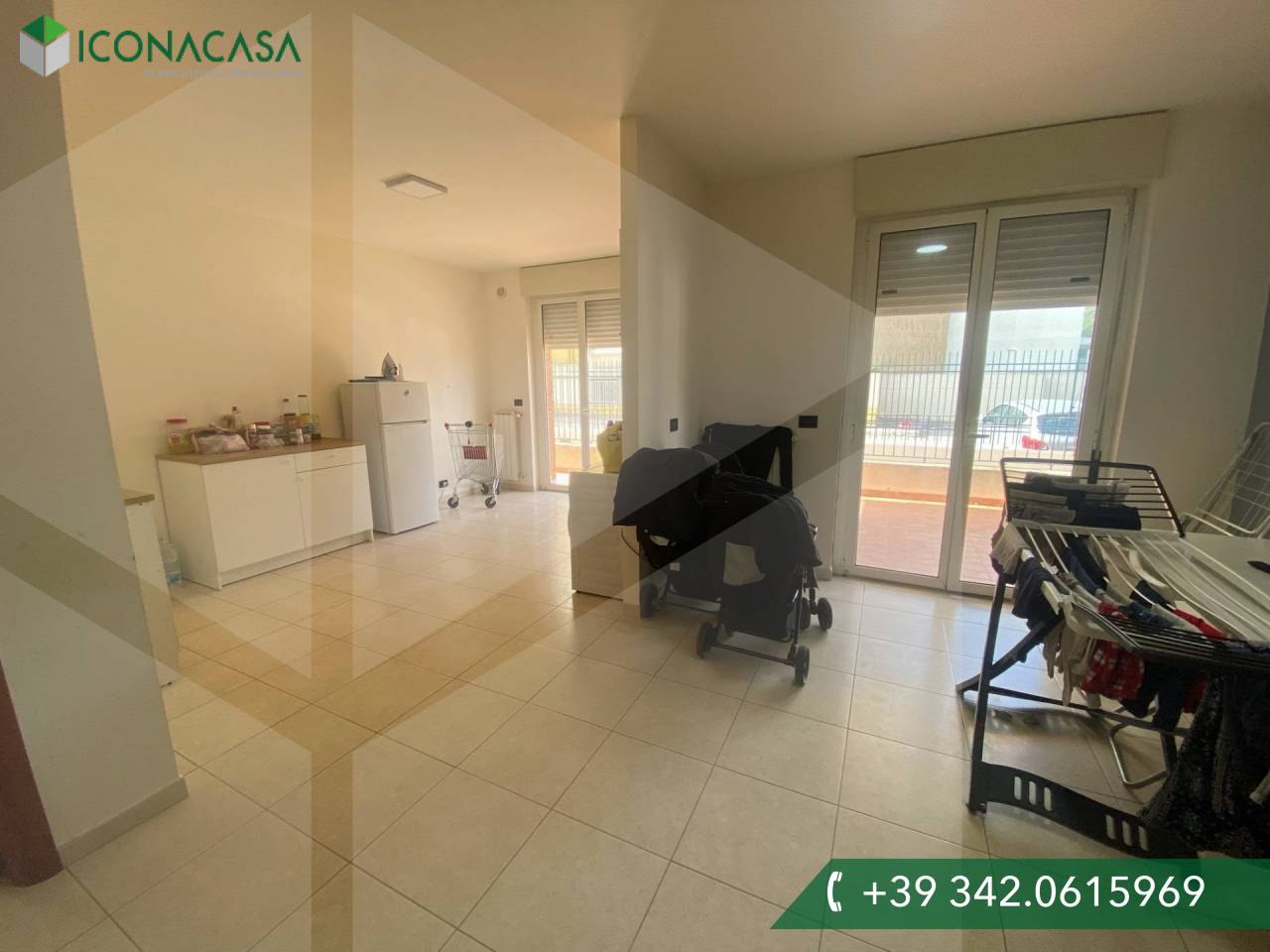 3 rooms Apartment in Bitonto, Italy No. 24160