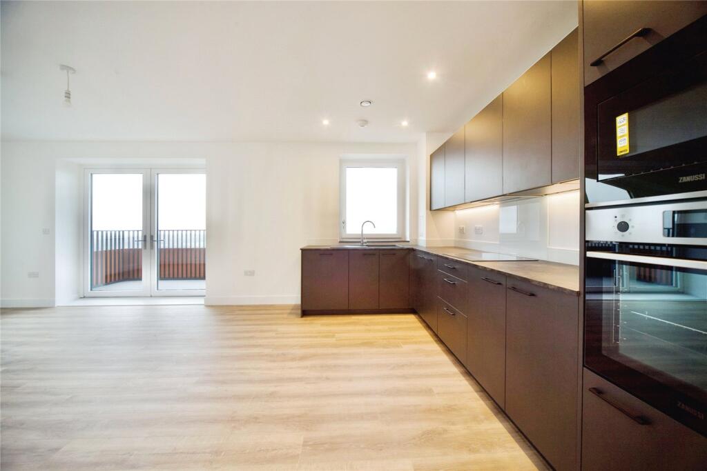 3 bedrooms Apartment in The Hyde, United Kingdom No. 11652