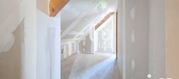 3 bedrooms House in Bourges, France No. 50983 11