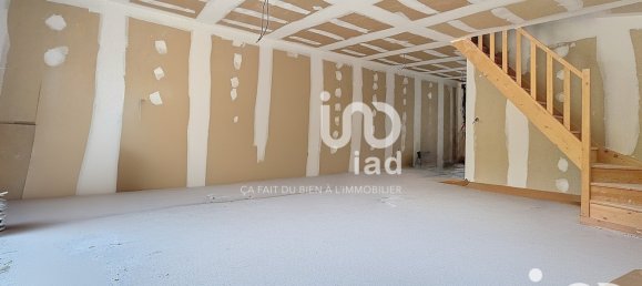 3 bedrooms House in Bourges, France No. 50983 4