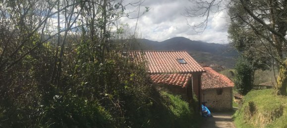 1044m² Land in Cangas de Onis, Spain No. 68735 8