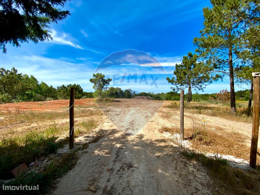 5150m² Land in Sesimbra, Portugal No. 92305