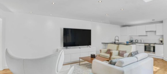 Villa de 7 dormitorios en Mougins, France No. 807 6