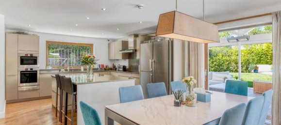 Villa de 7 dormitorios en Mougins, France No. 807 8