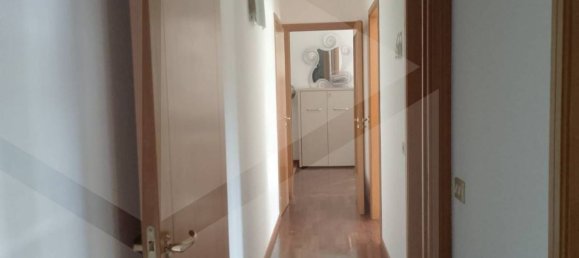  مكتب في Bari, Italy 110متر مربع رقم 26480 2