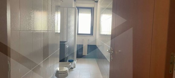  مكتب في Bari, Italy 110متر مربع رقم 26480 16