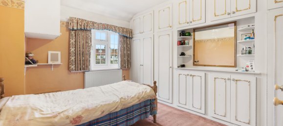 4 bedrooms House in Norbury, United Kingdom No. 1049 3