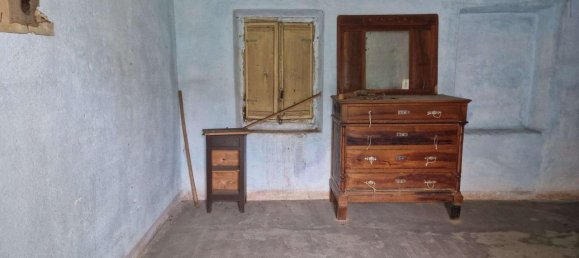 5 rooms House in Suno, Italy No. 151028 10
