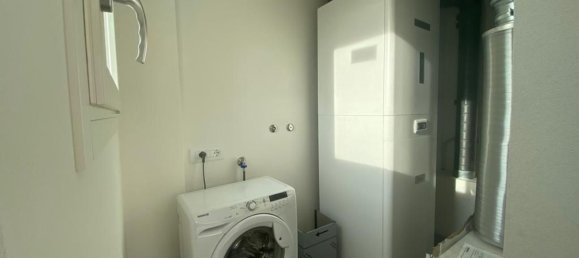 Квартира с 3 спальнями в Порденоне, Италия № 334837 3