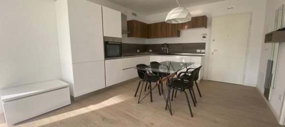 Квартира с 3 спальнями в Порденоне, Италия № 334837 20