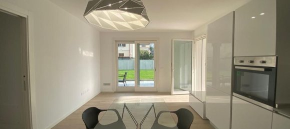 Квартира с 3 спальнями в Порденоне, Италия № 334837 23