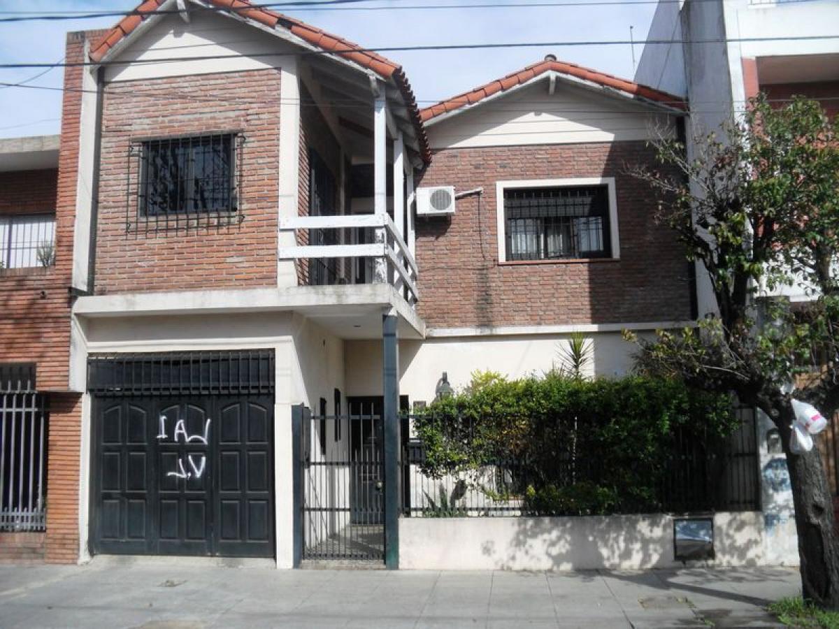 3 Schlafzimmer Haus in Moron, Argentina, Nr. 14770