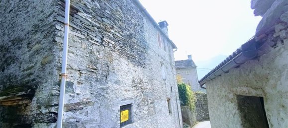 2 bedrooms House in Beura-Cardezza, Italy No. 110370 9