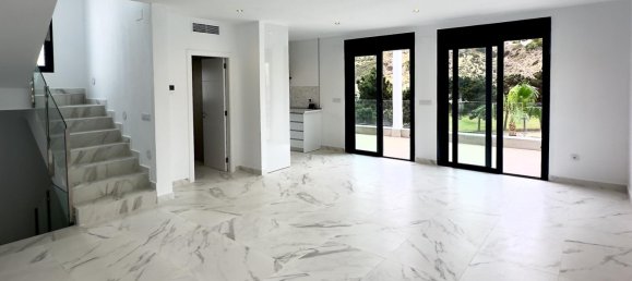 4 bedrooms Villa in Rojales, Spain No. 33214 10