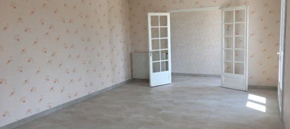 3 bedrooms Villa in Clairac, France No. 304336 3