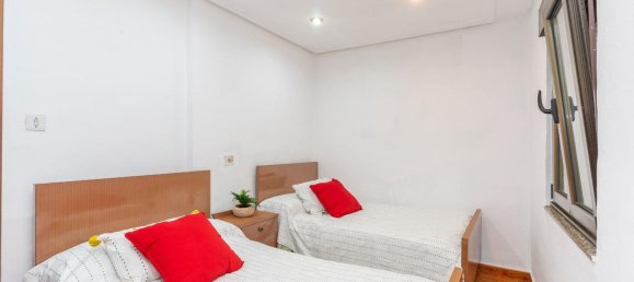 Дом с 3 спальнями в Лавиана, Испания № 168983 17