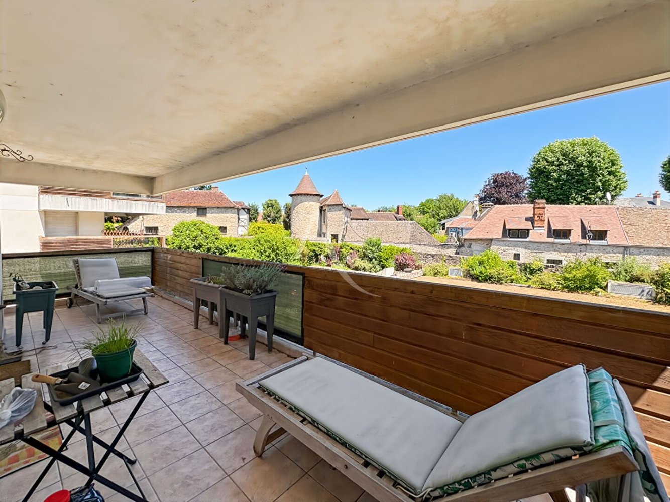 Квартира с 2 спальнями в Ларди, Франция № 296439