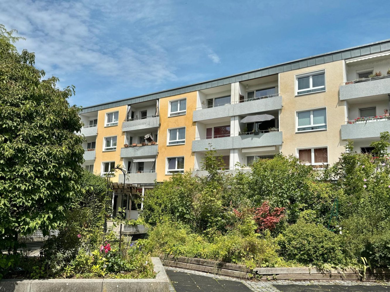 Квартира с 3 комнатами в Мюнхен, Германия № 196197