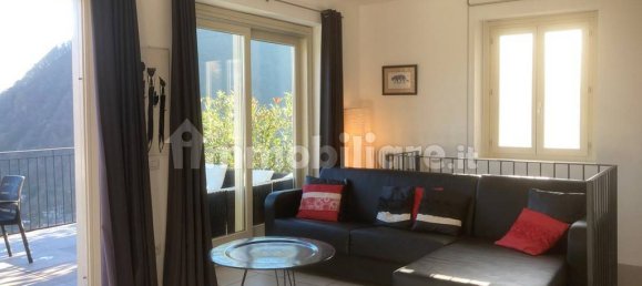 4 bedrooms Villa in Dizzasco, Italy No. 53454 4