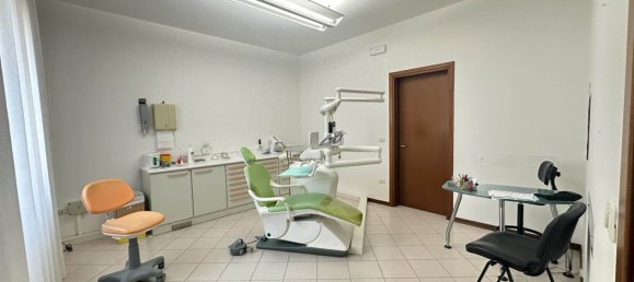 10 rooms Office in Chioggia, Italy No. 58181 2