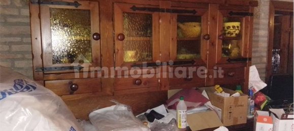 Apartamento de 3 dormitorios en Urbino, Italy No. 262832 3