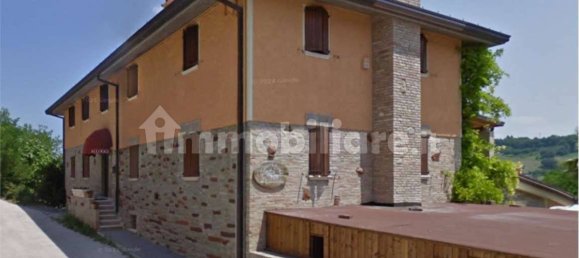 Apartamento de 3 dormitorios en Urbino, Italy No. 262832 2