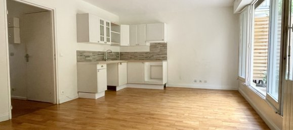 2 bedrooms Apartment in Thiais, France No. 165211 3