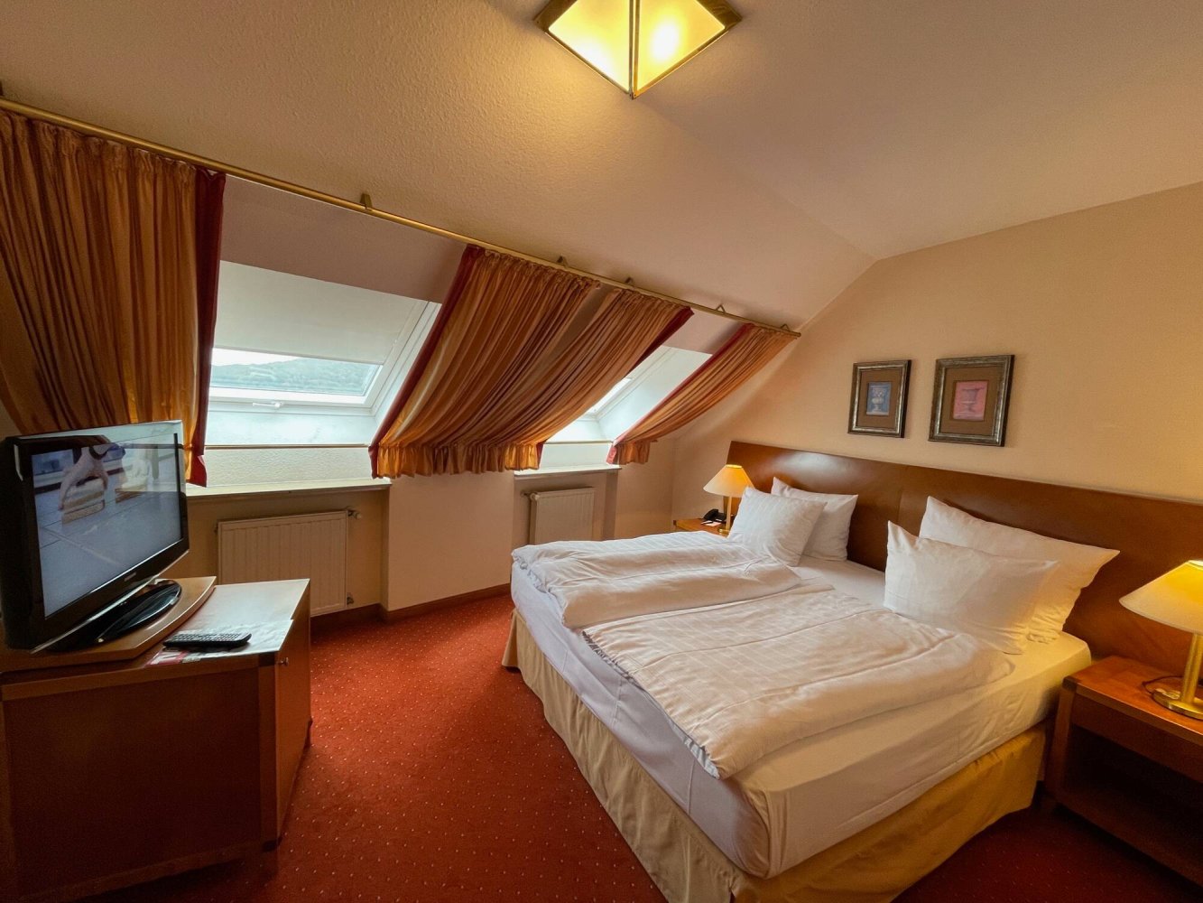 Duplex T1 em Saarbrucken, Germany N.º 35536