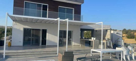 4 bedrooms Villa in Erimi, Cyprus No. 17685 10