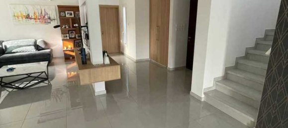 4 bedrooms Villa in Erimi, Cyprus No. 17685 4