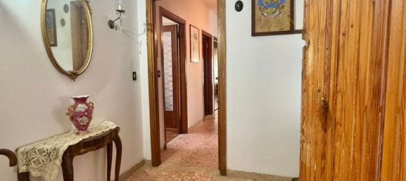 5 rooms Apartment in Perugia, Italy No. 306387 2